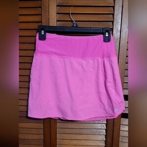 Hind Hot Pink Women's Athletic Skort. Size M. RUNS SMALL.